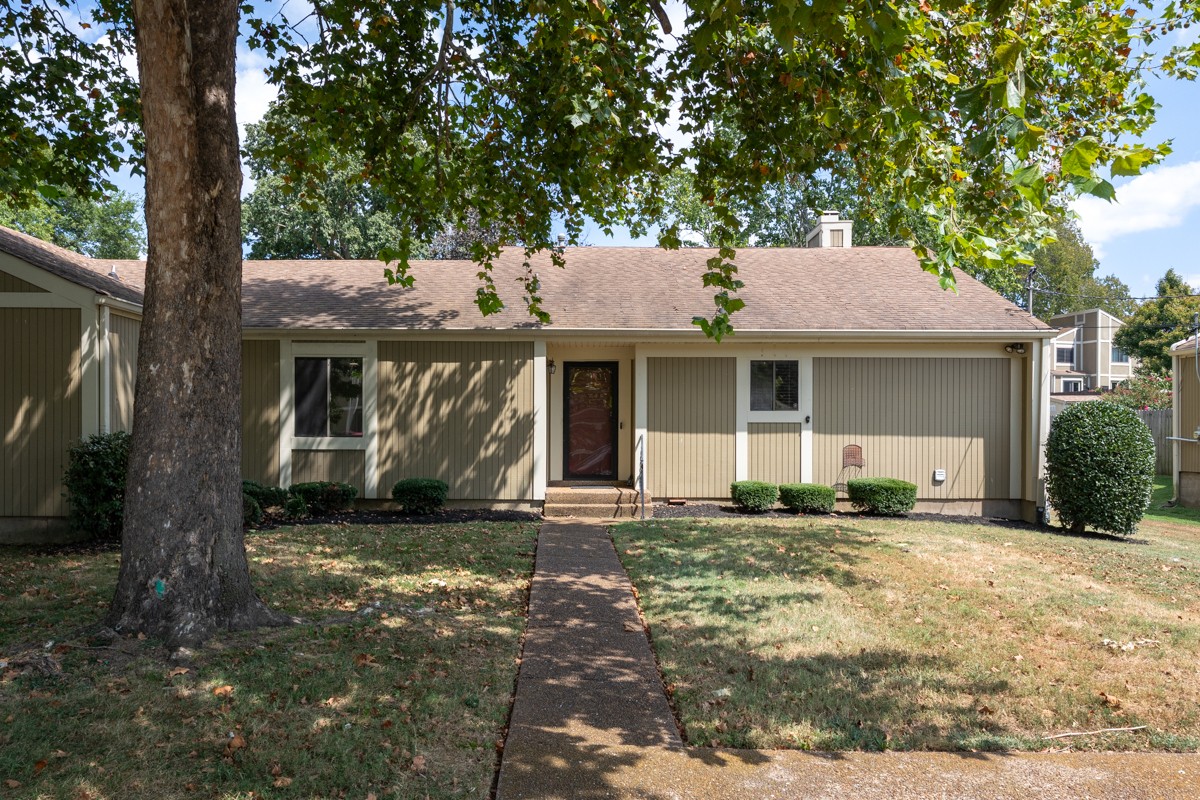 852 Todd Preis Dr