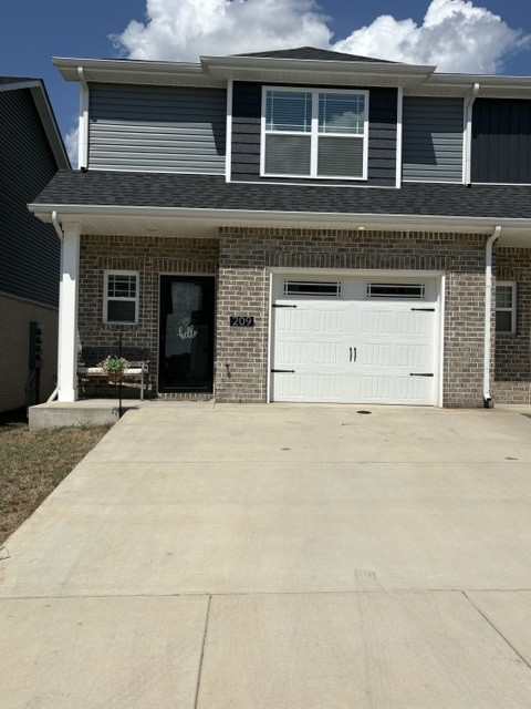 209 W Fallow Ct