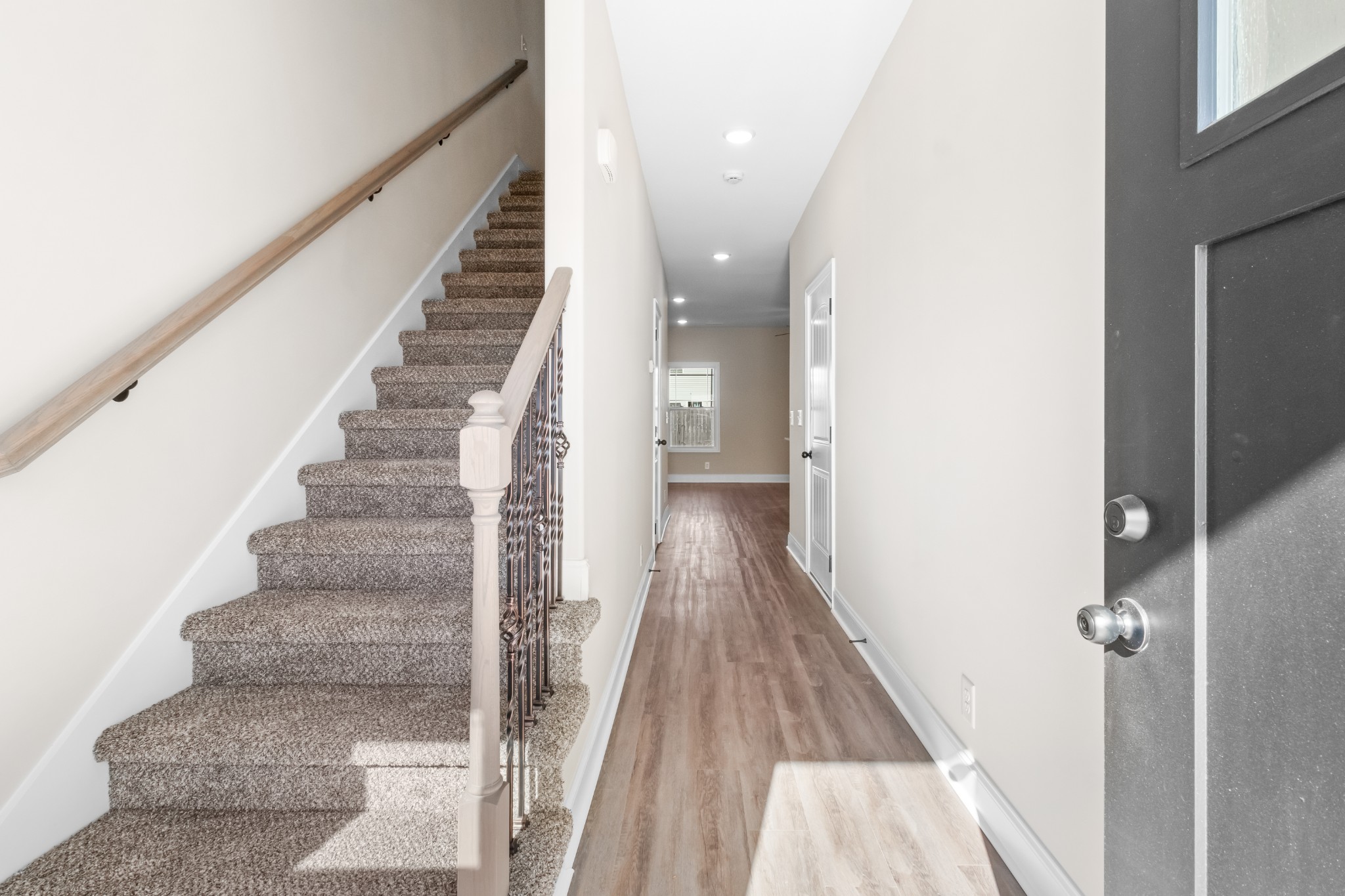 209 W Fallow Ct