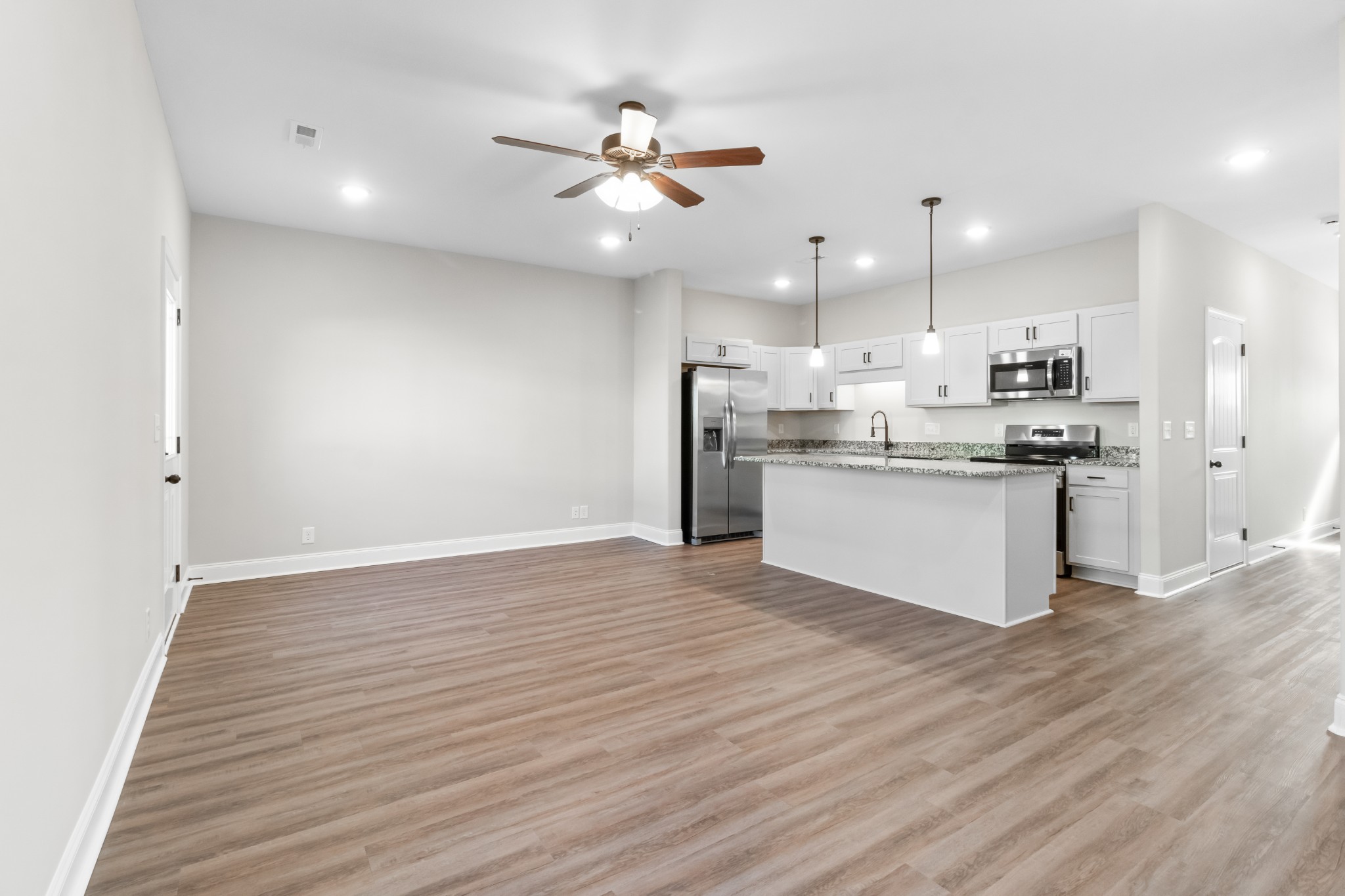 209 W Fallow Ct