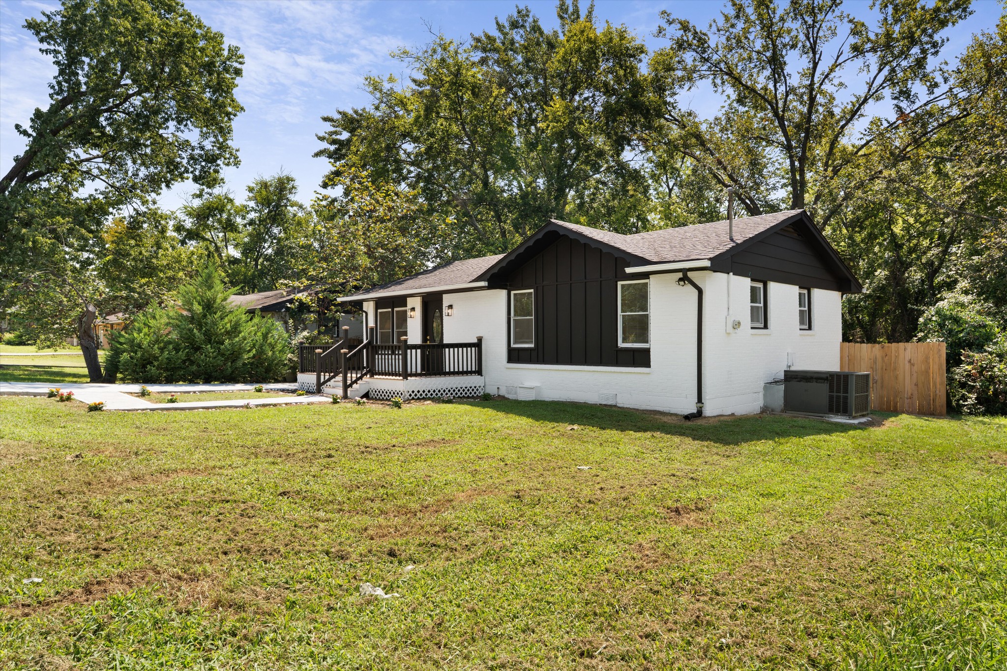 2503 Allenwood Dr