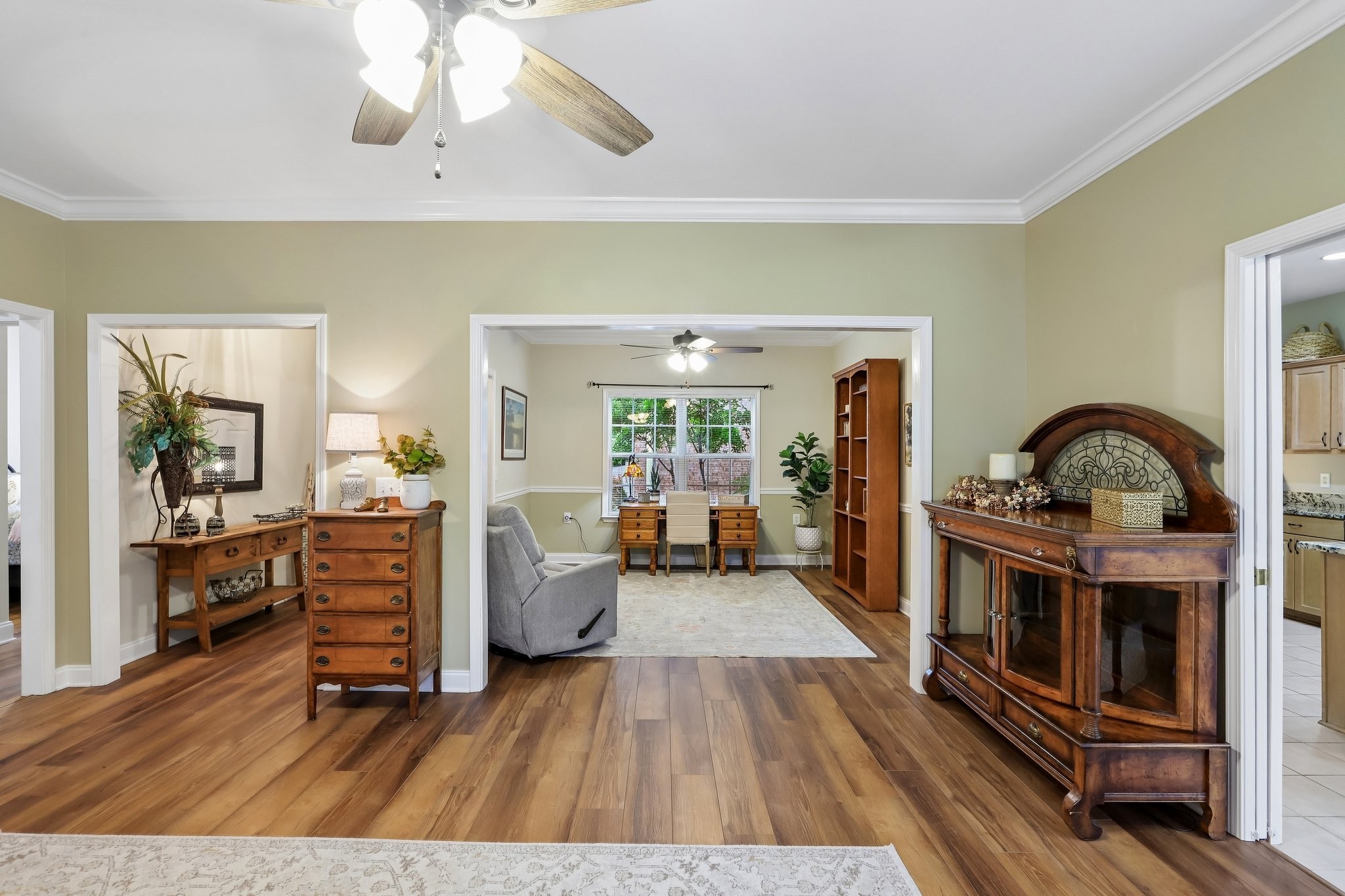 201 Wrennewood Ln