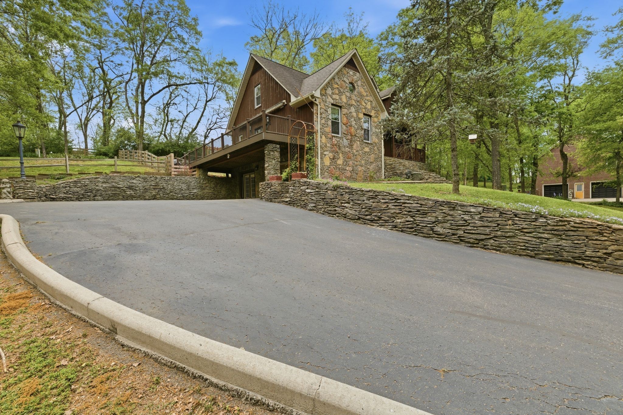 2105 Alpine Dr