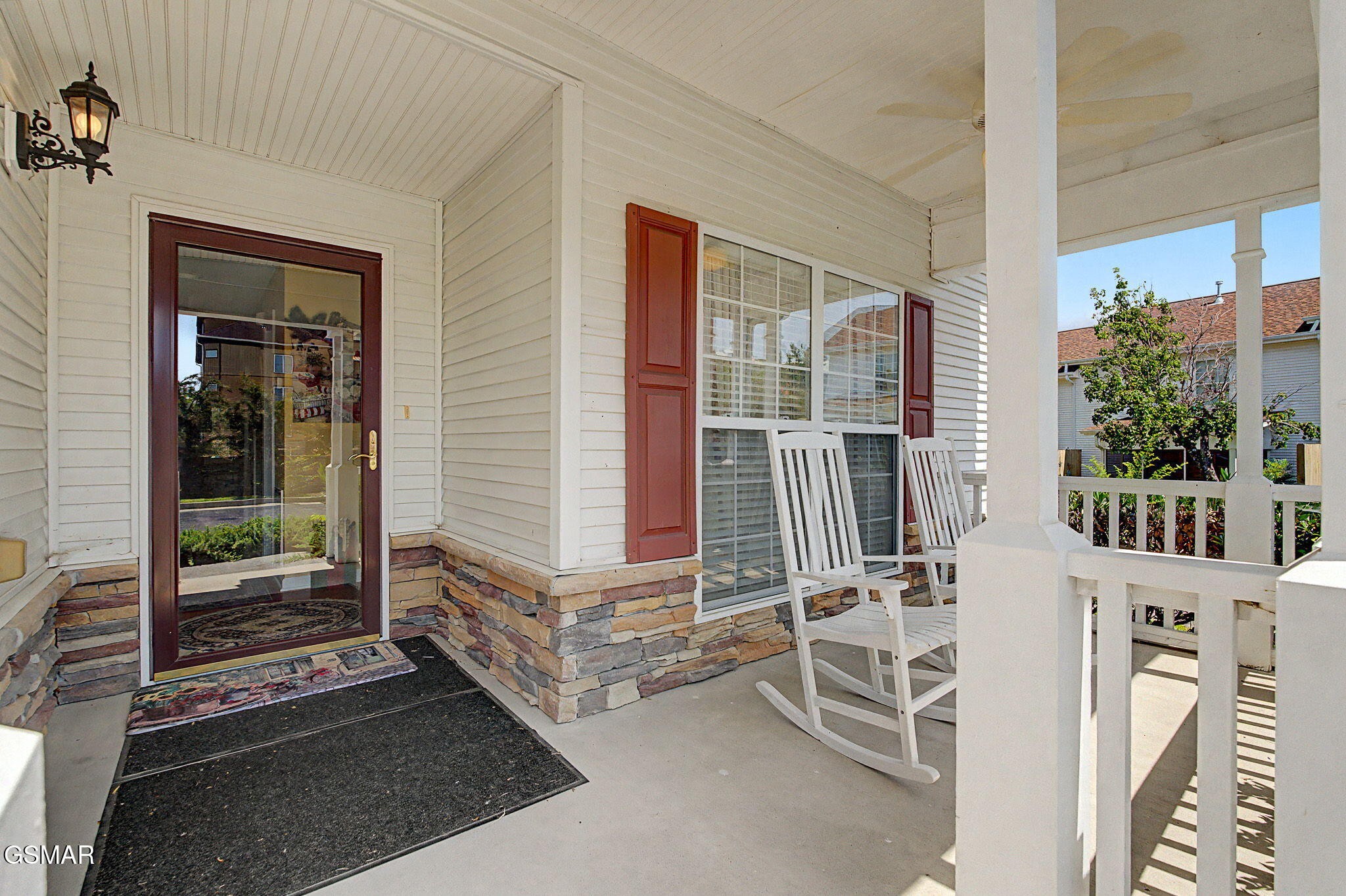 503 Apple View Way