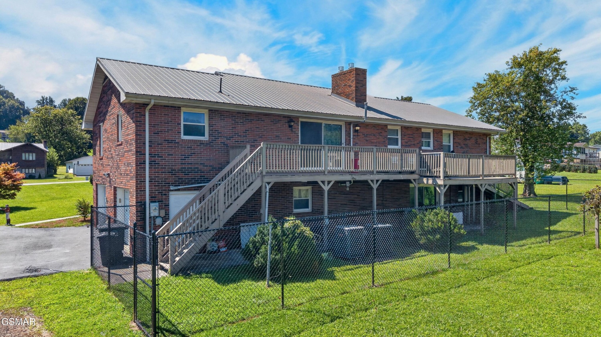 819 Redwood Drive