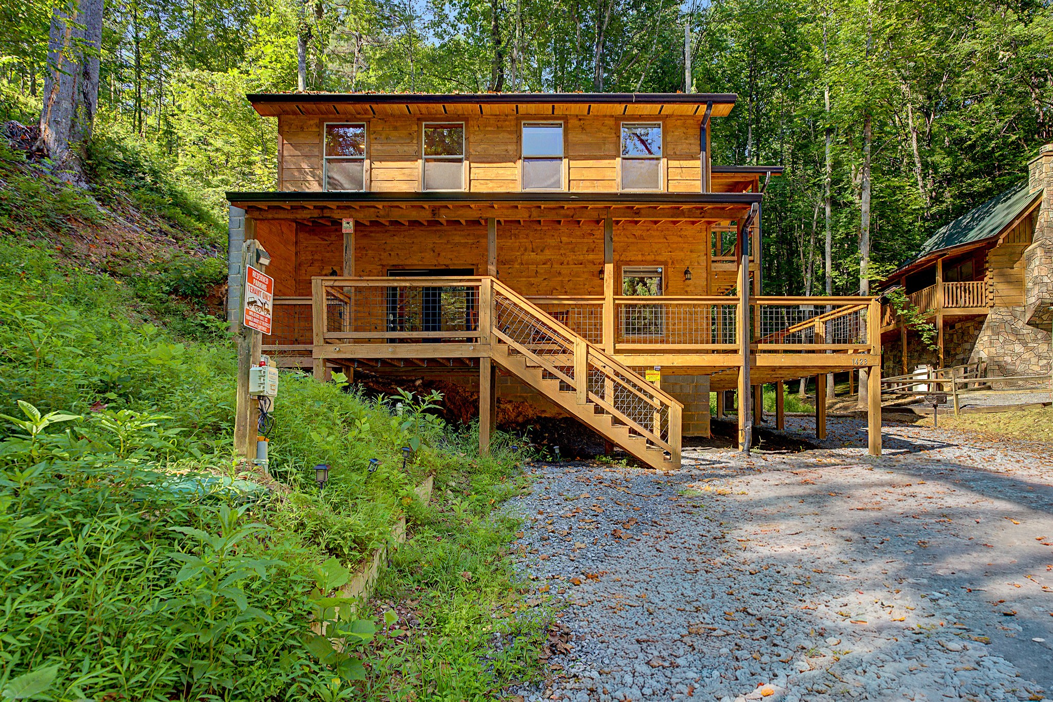 1423 School House Gap Rd