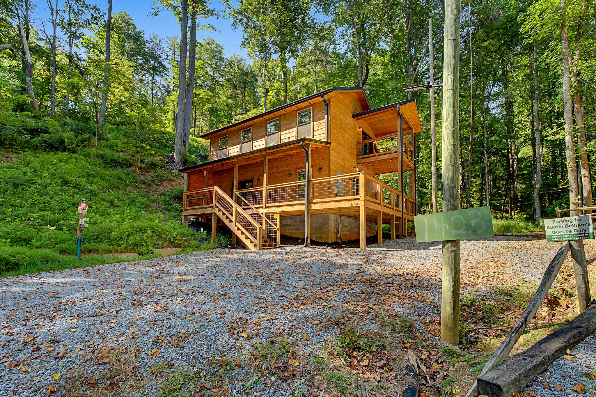 1423 School House Gap Rd