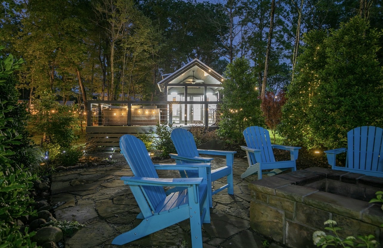 40 Sunset Ct