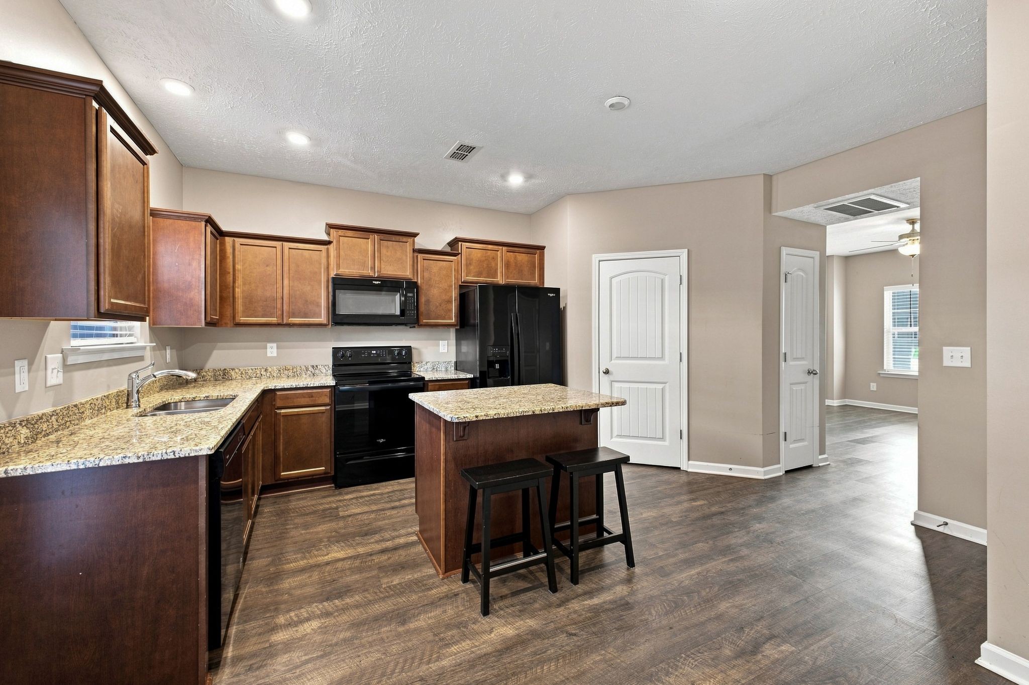 4111 Saddlecreek Way