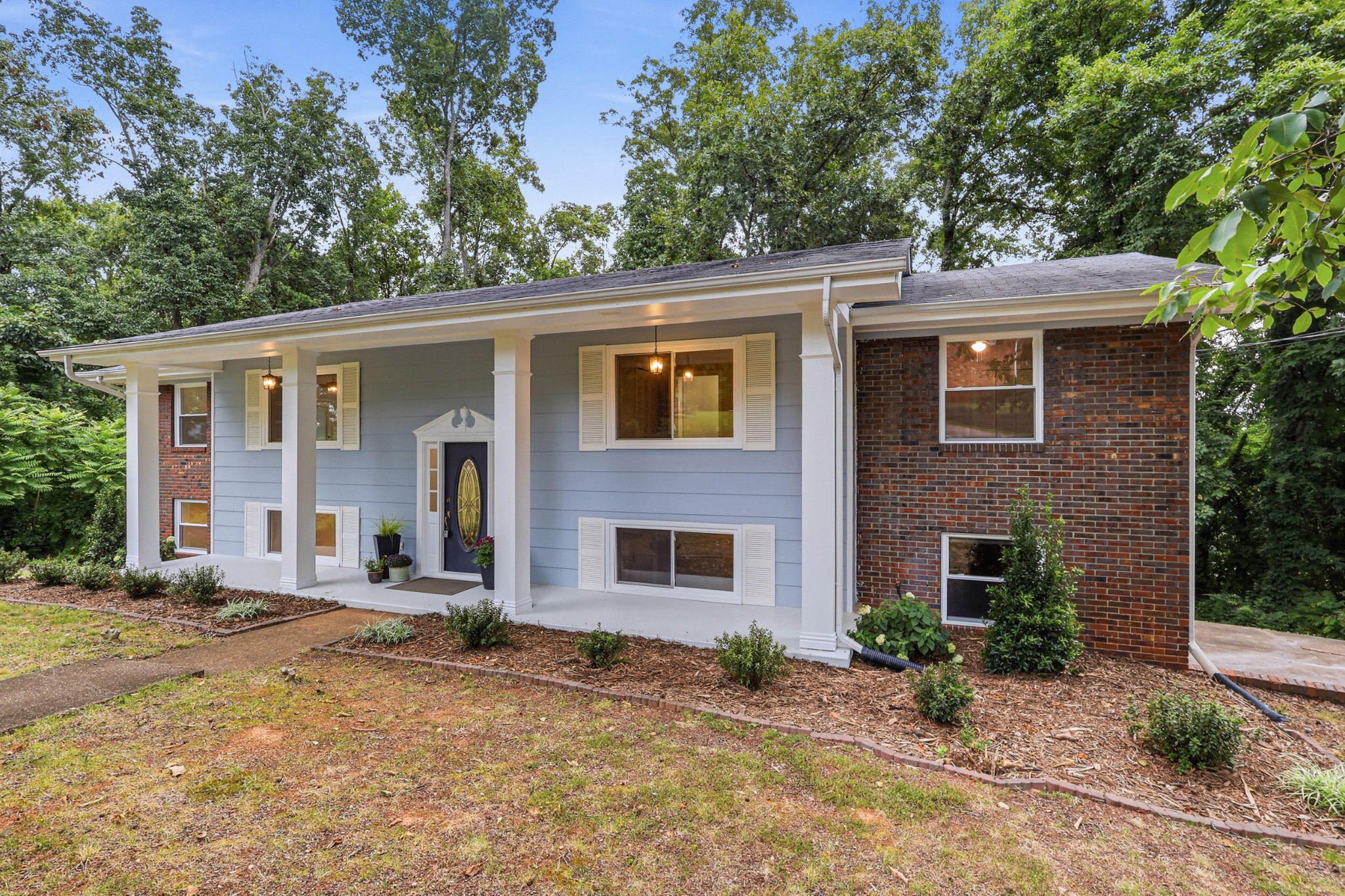 2824 Ridgecrest Drive