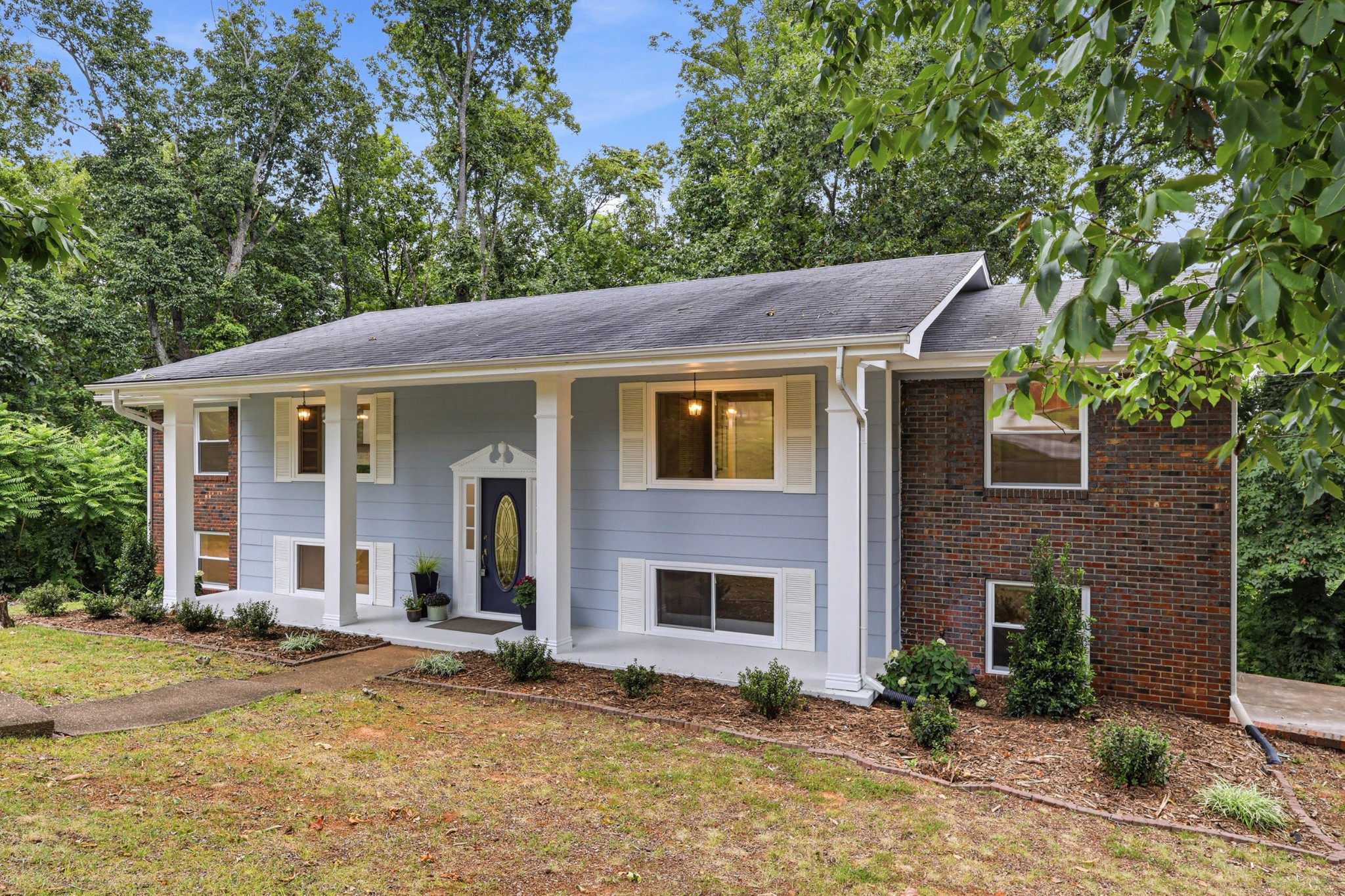 2824 Ridgecrest Drive