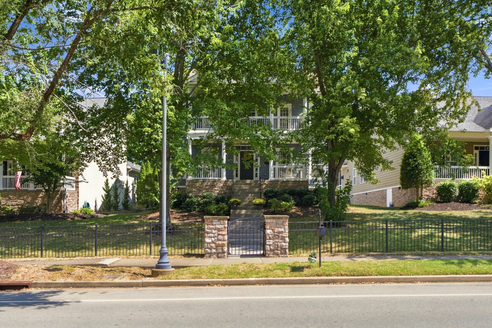 3026 Oxford Glen Dr