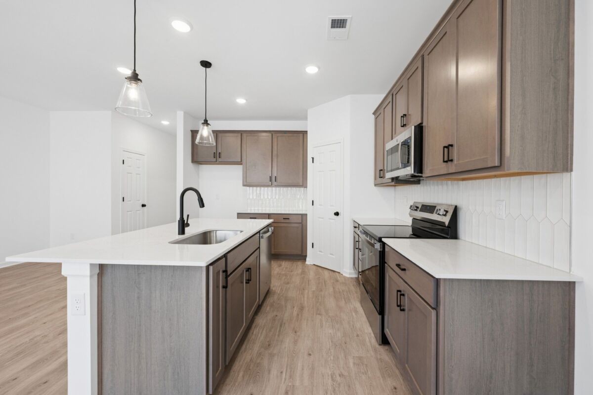 2900 Suzanne Landon Dr