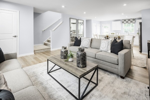 425 Audusson Dr