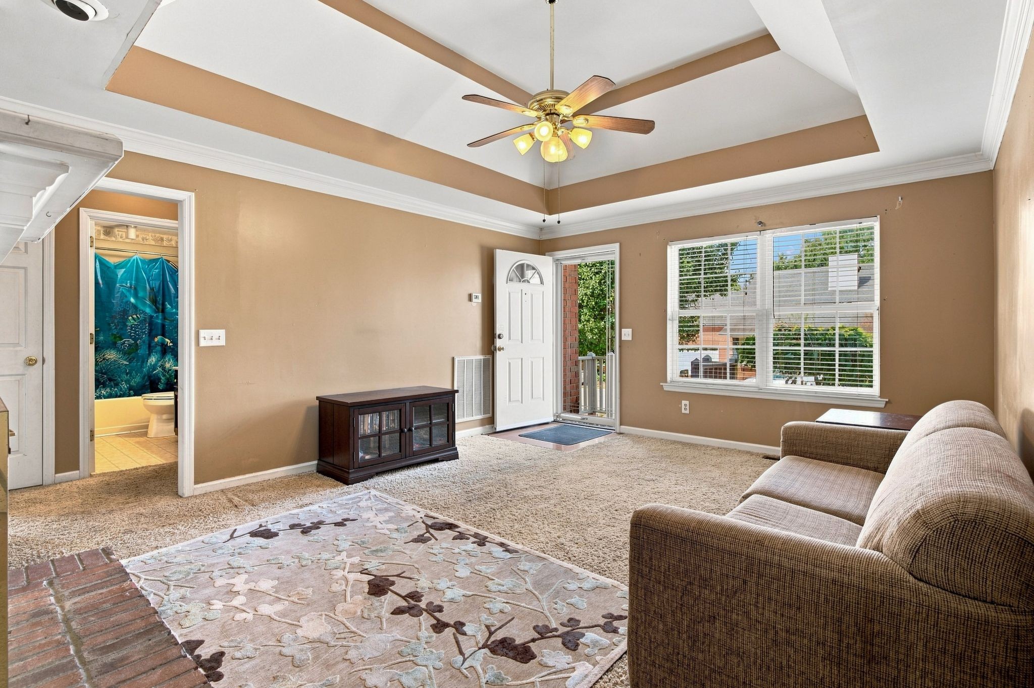 105 Clovercrest Dr