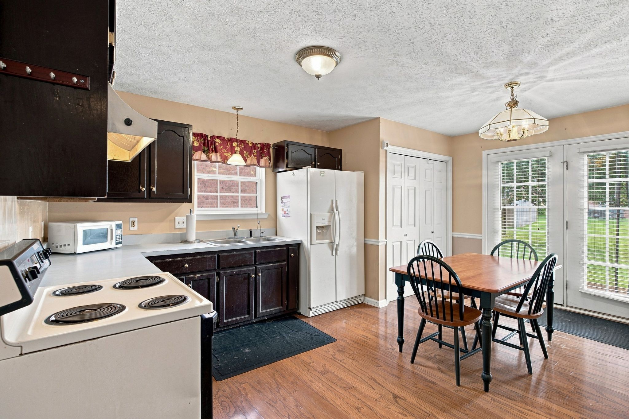 105 Clovercrest Dr