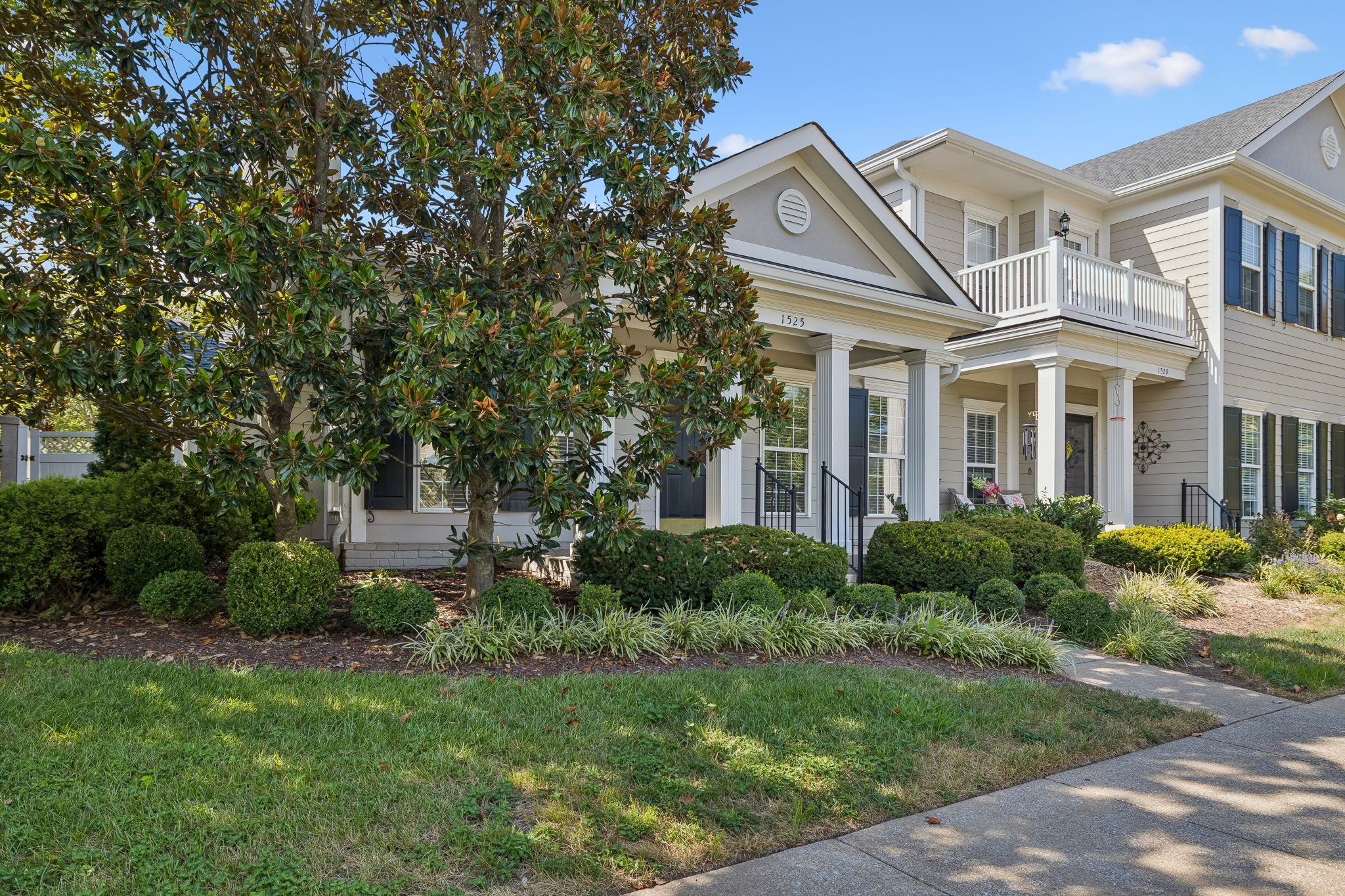 1525 Stratford Hall Cir