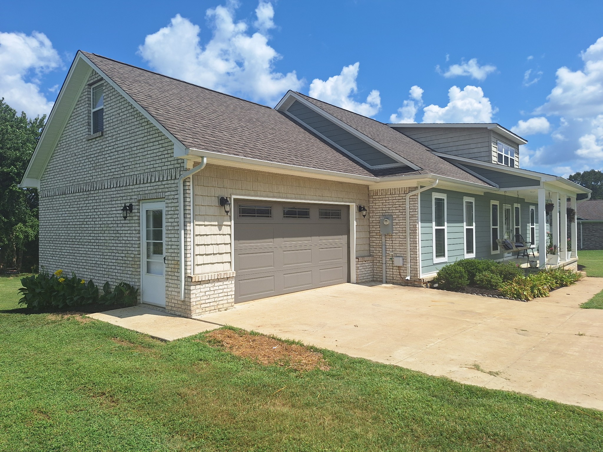 254 W Laurel Dr