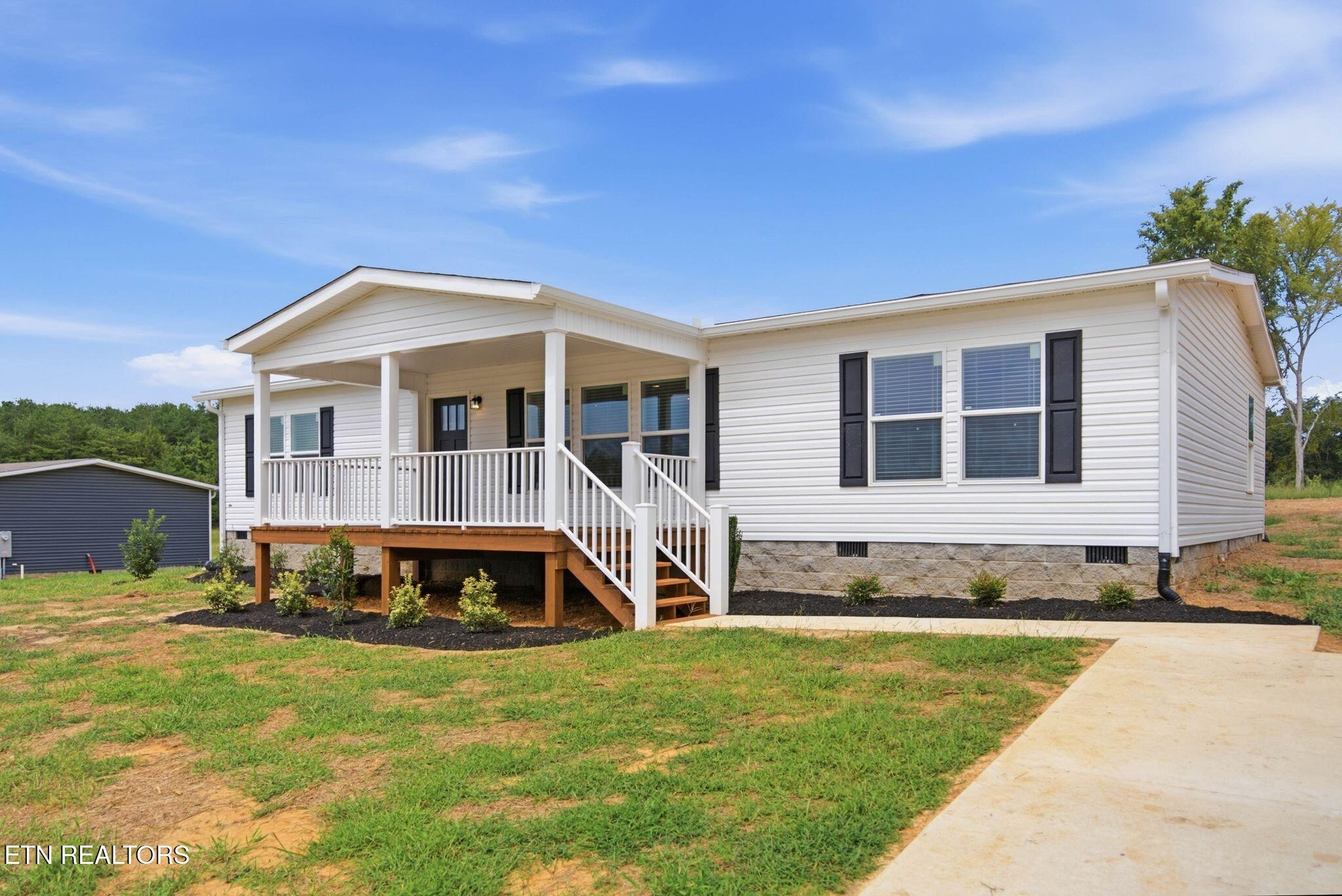 463 County Road 784A