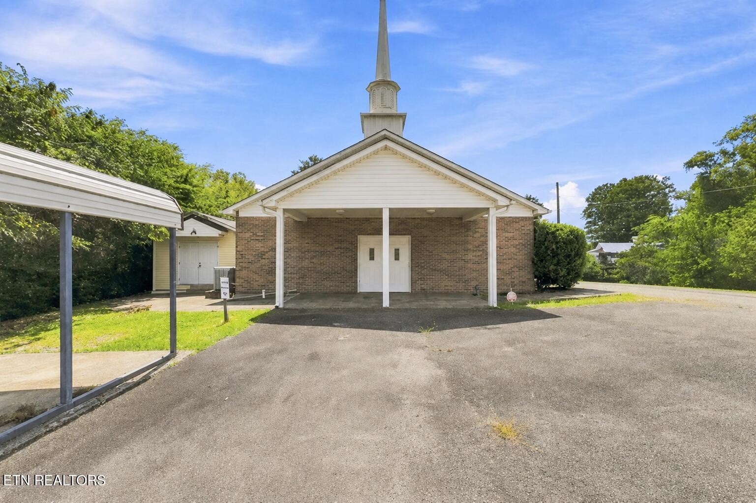 295 Shadden Rd