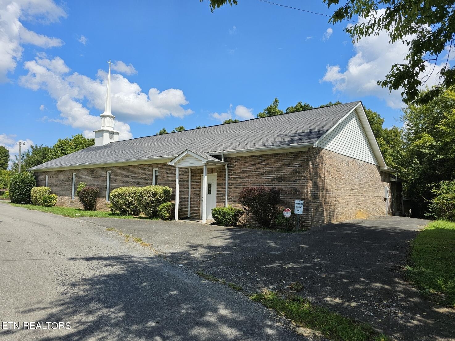 295 Shadden Rd