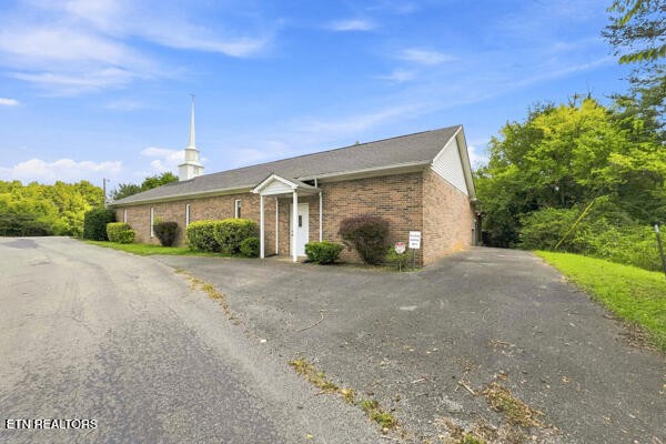 295 Shadden Rd
