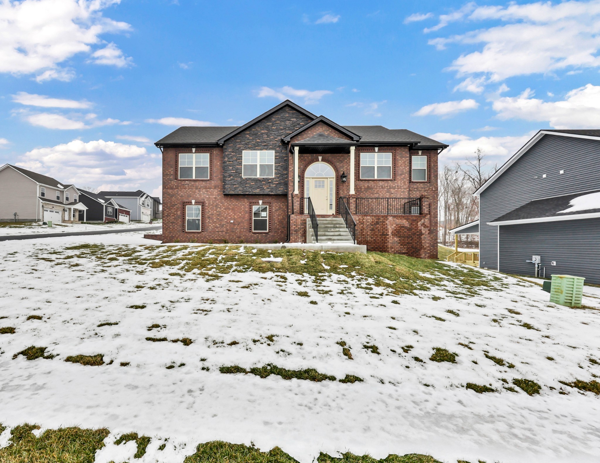 292 Cardinal Creek