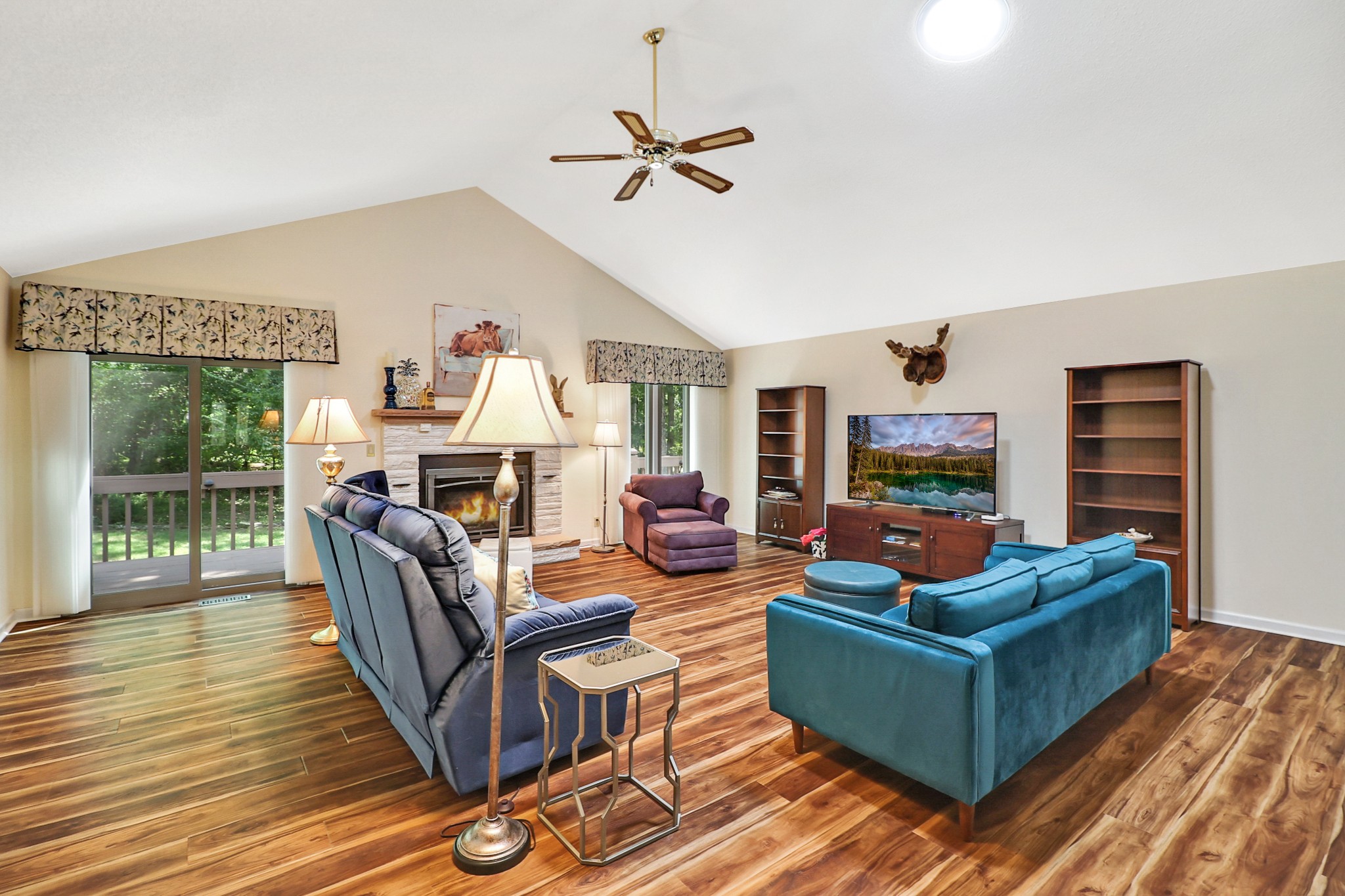 143 Lisa Ln