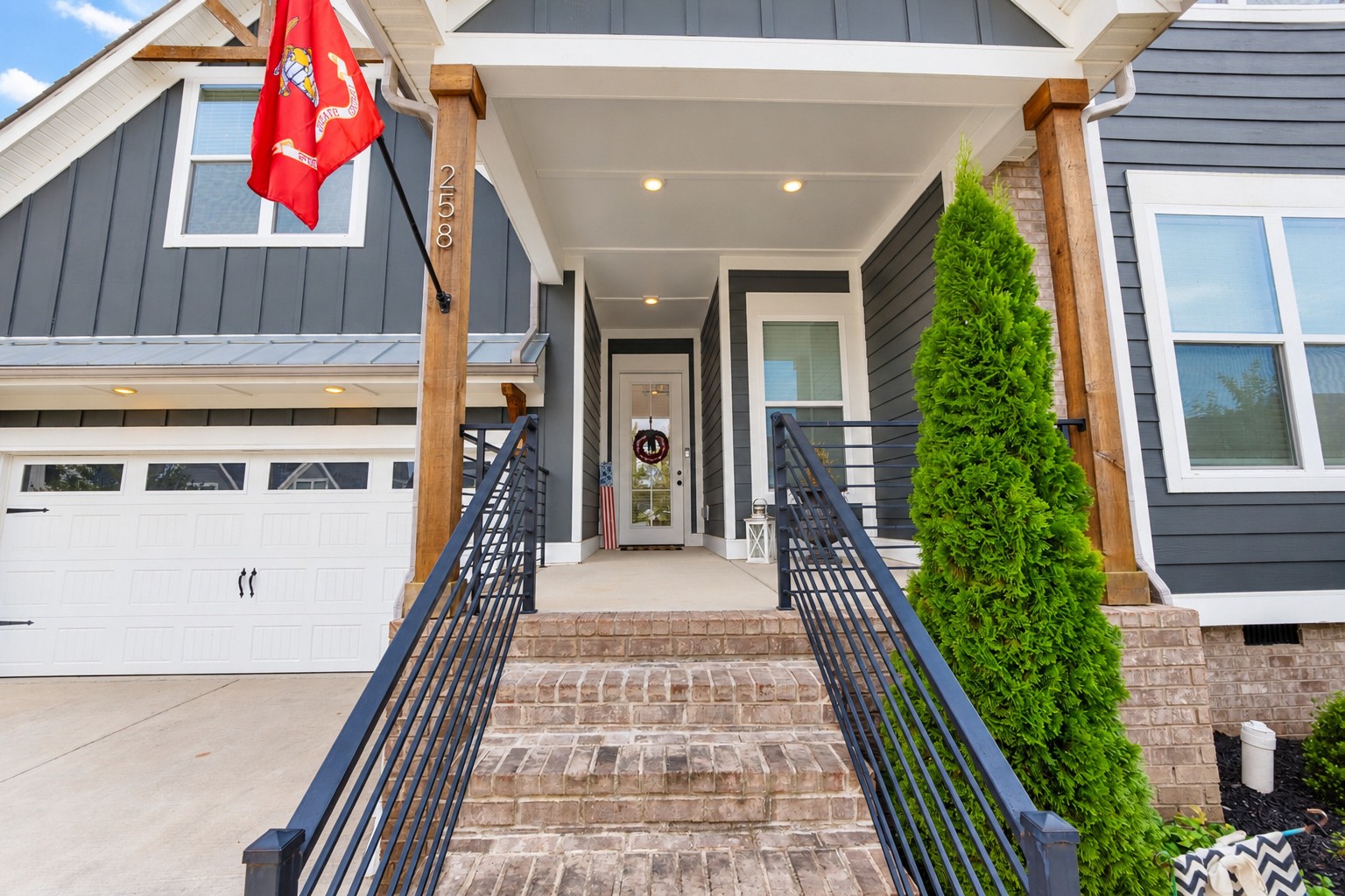 258 Daniel St