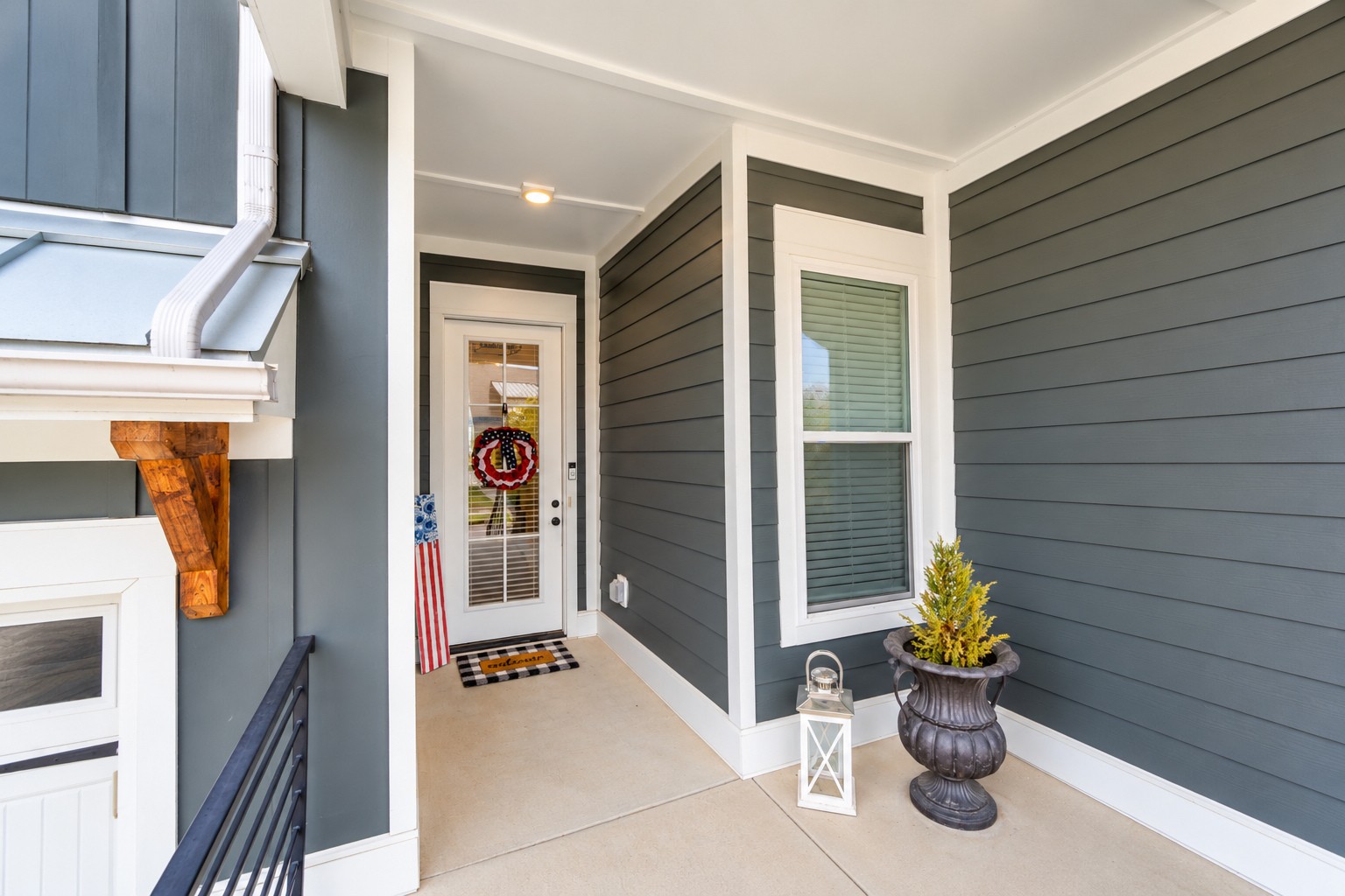 258 Daniel St