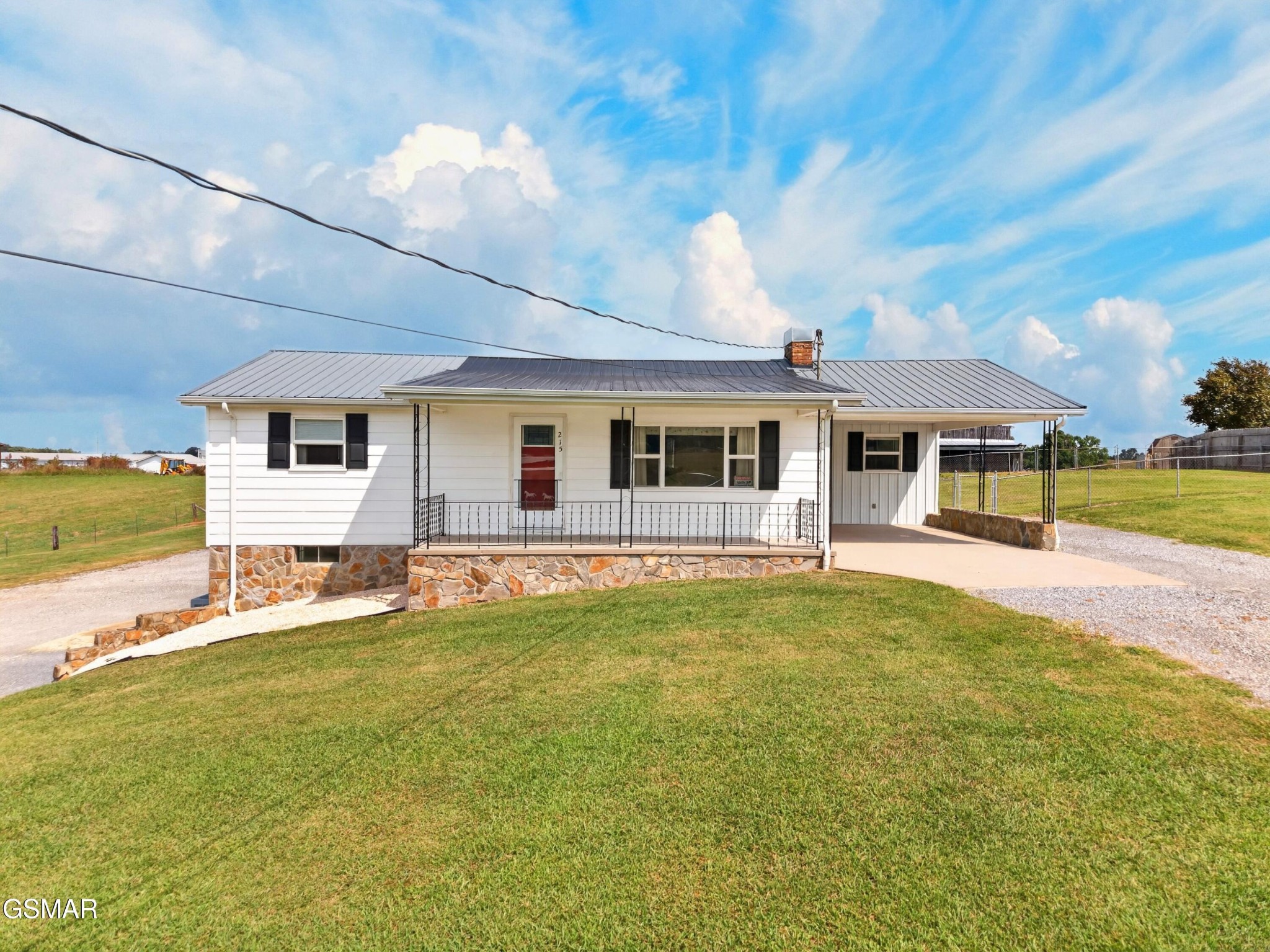 215 White Sands Road