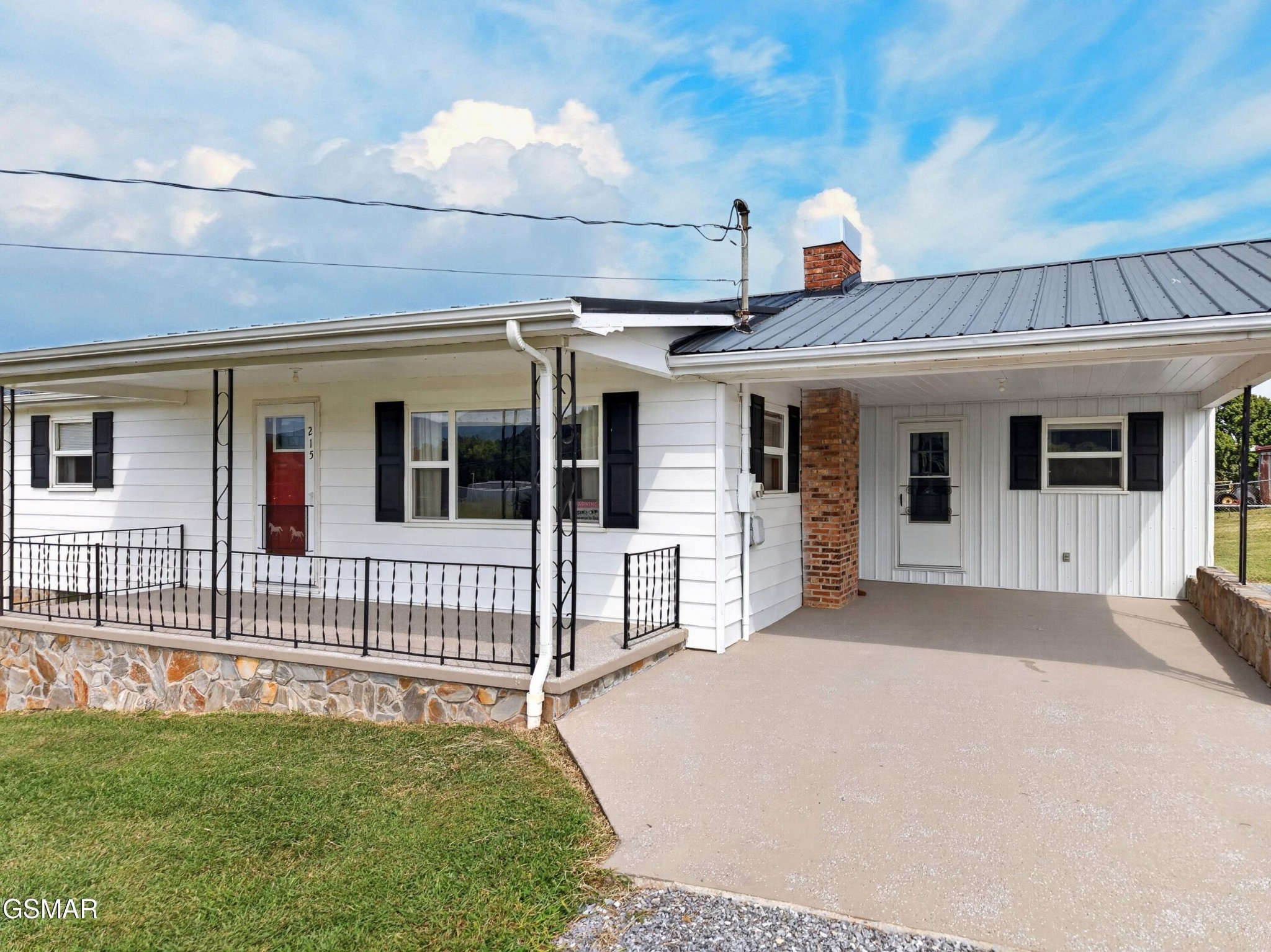 215 White Sands Road