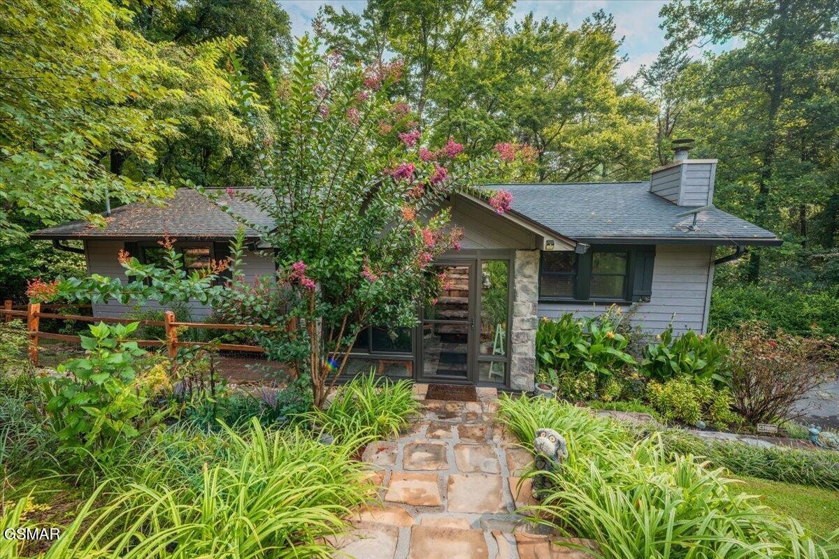 1931 Spring Hill Drive