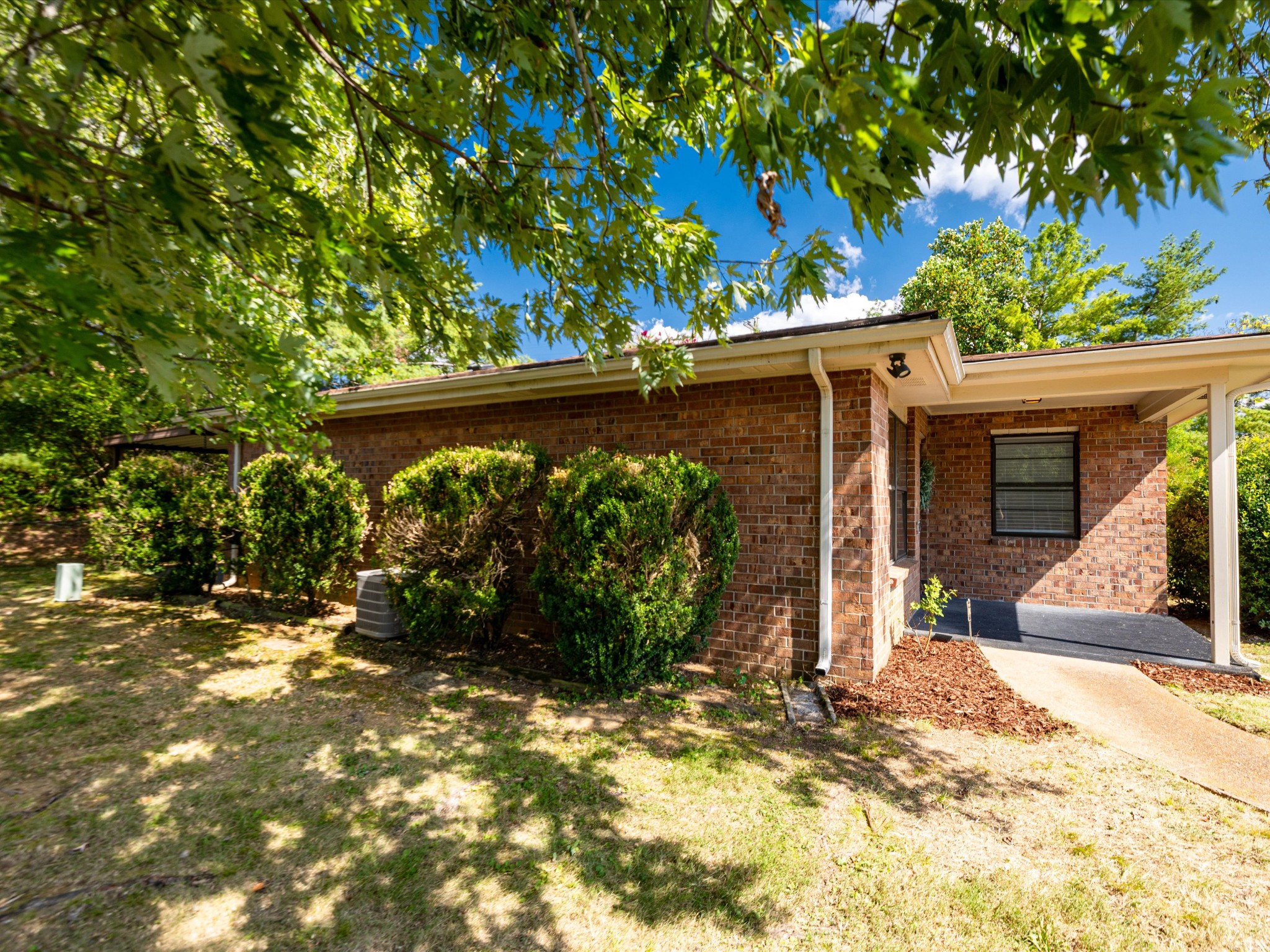 349 Deer Lake Dr