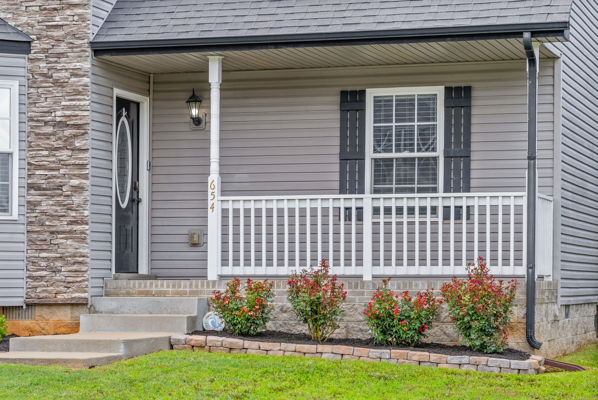 654 Fox Hound Dr