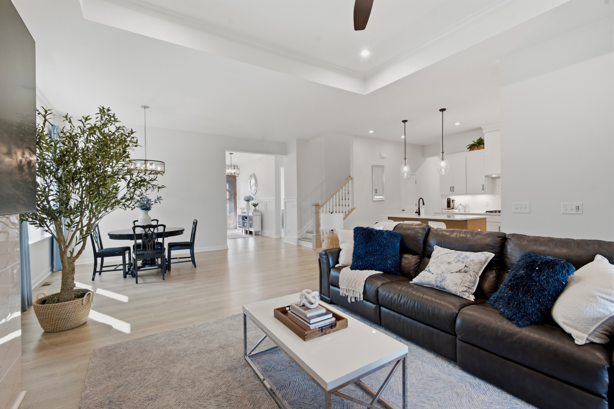 5448 Ayana Dr