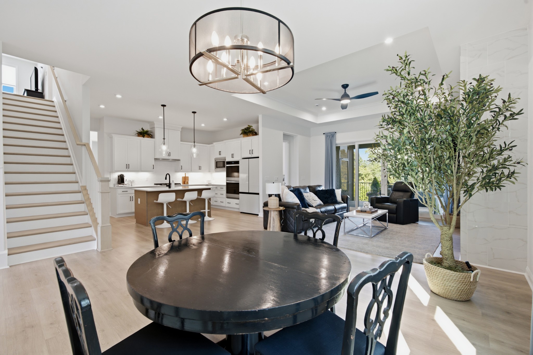 5448 Ayana Dr
