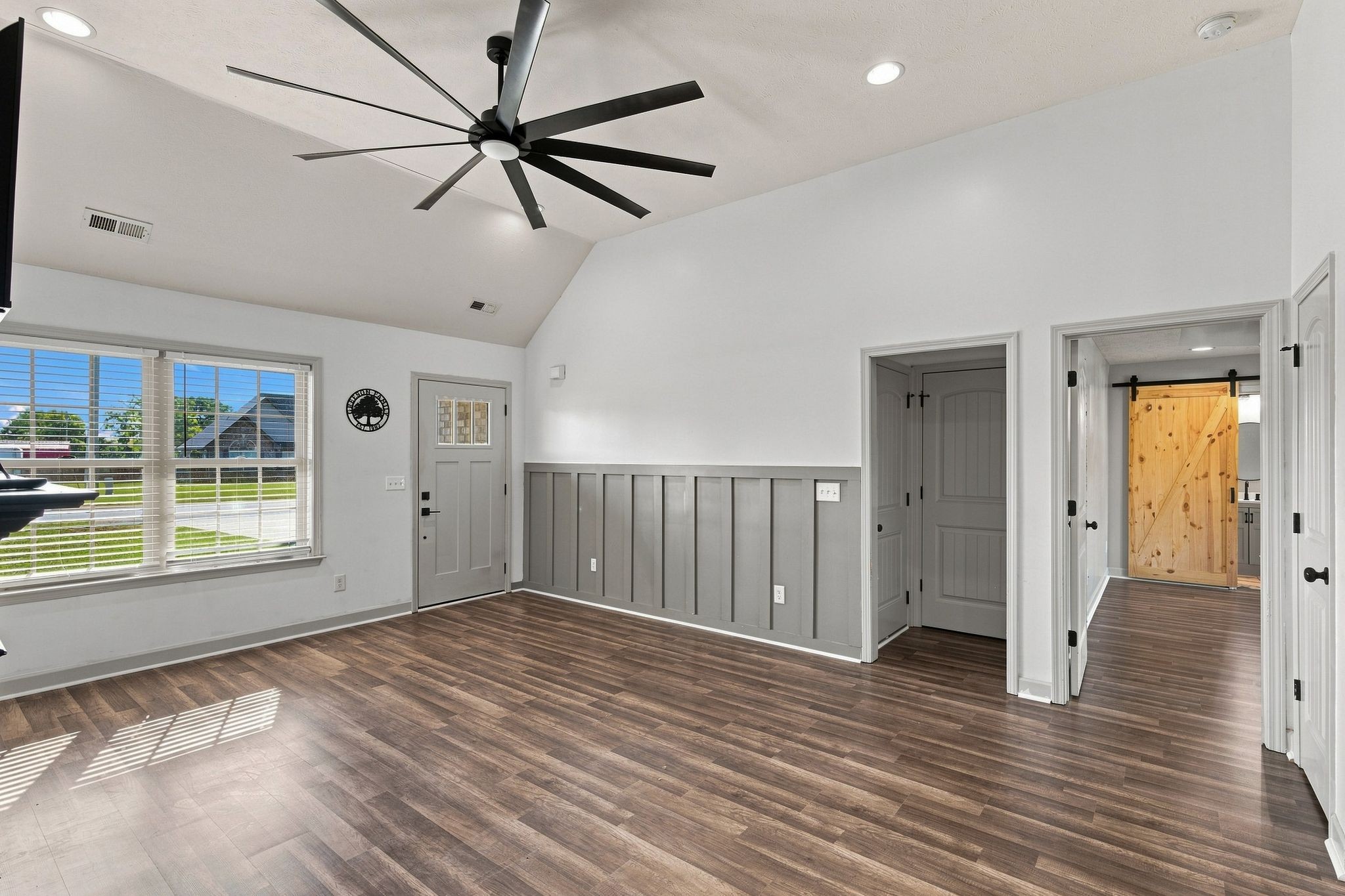 7919 Natahna Ct