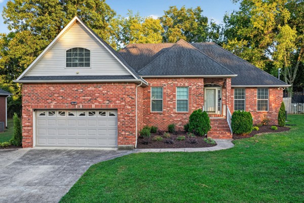 107 Cedar Forest Dr