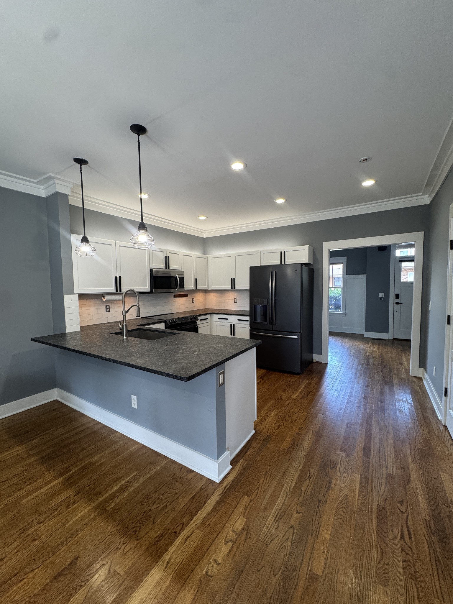 520 Swiss Ave