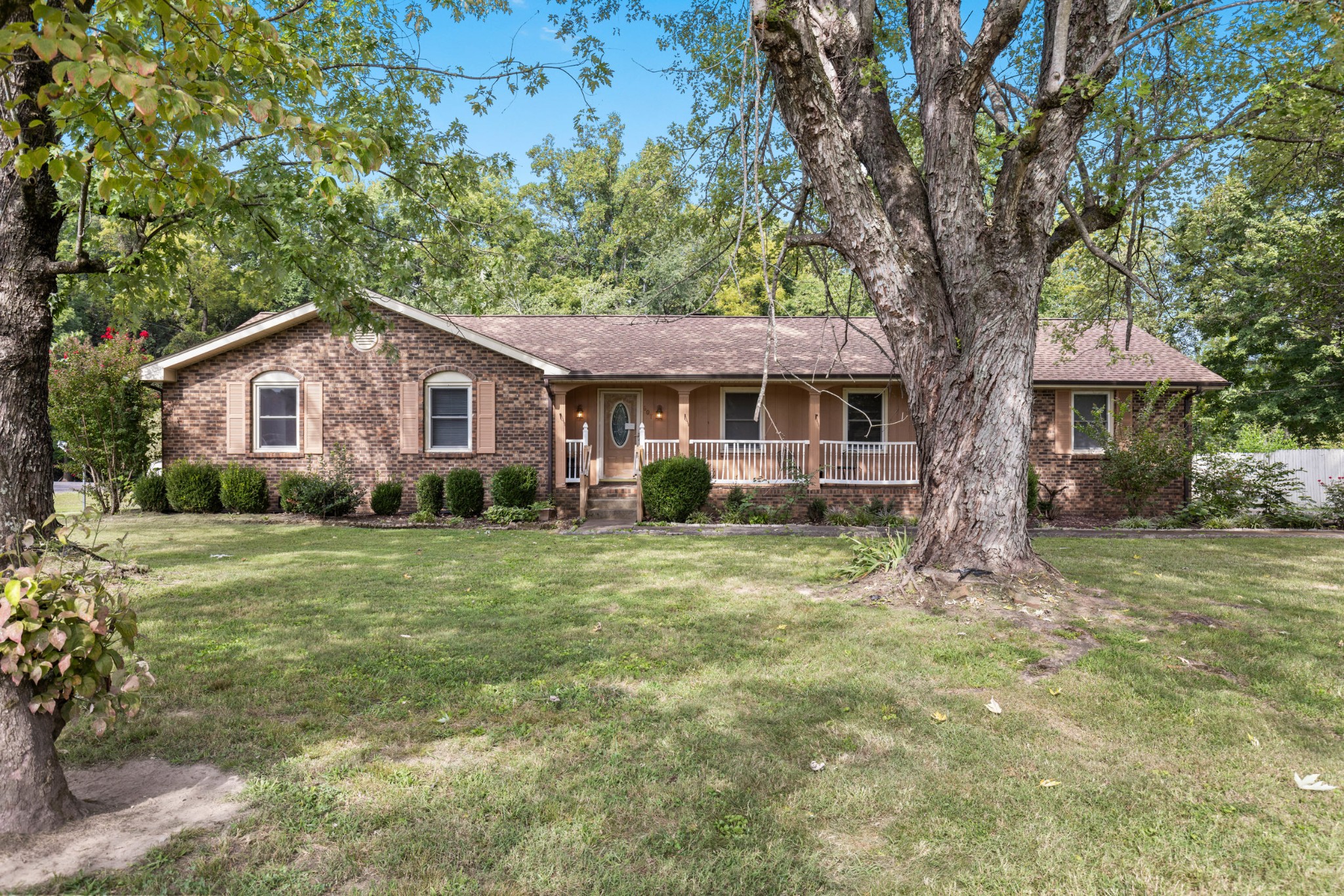 607 N Palmers Chapel Rd