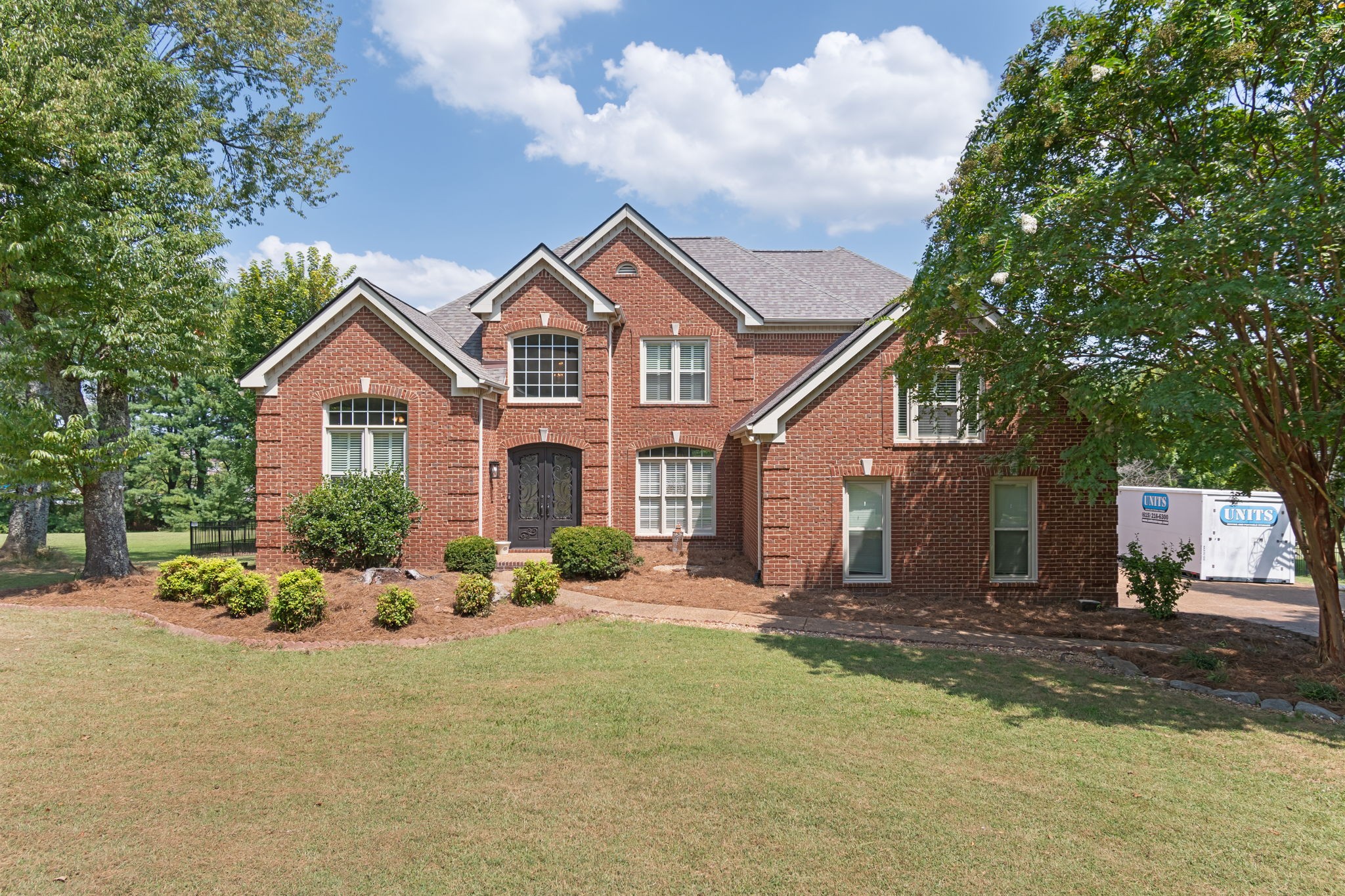 2024 Goose Creek Dr