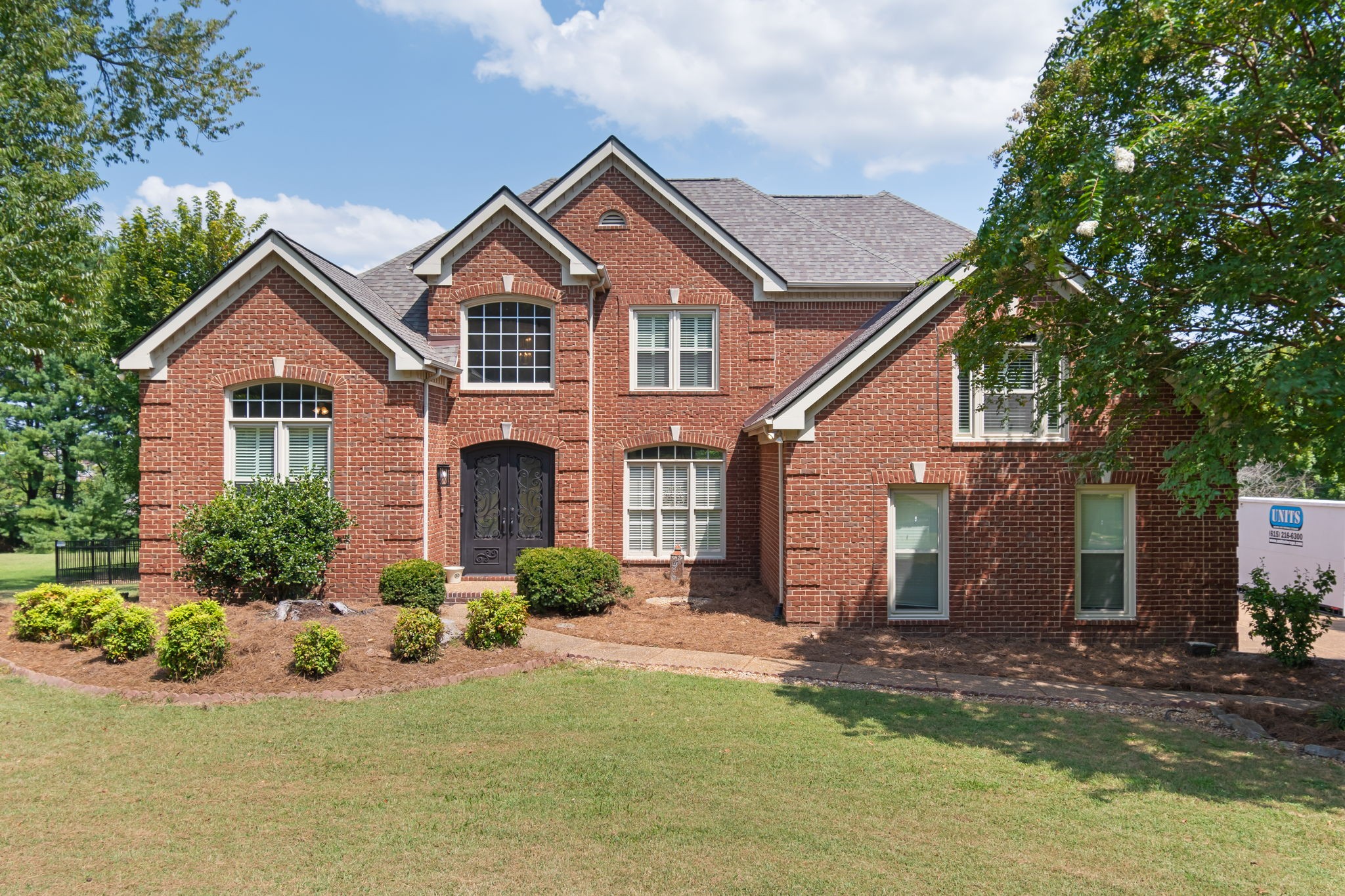 2024 Goose Creek Dr