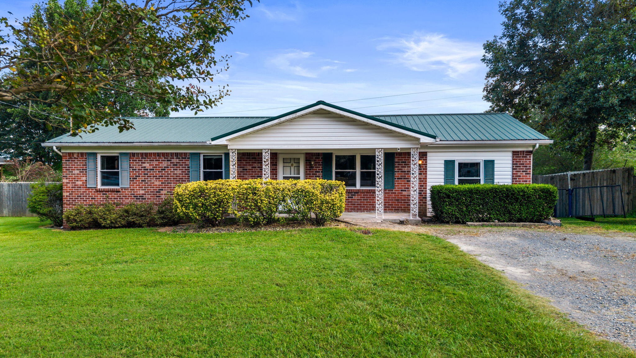 2044 Rolling Brook Drive, NE