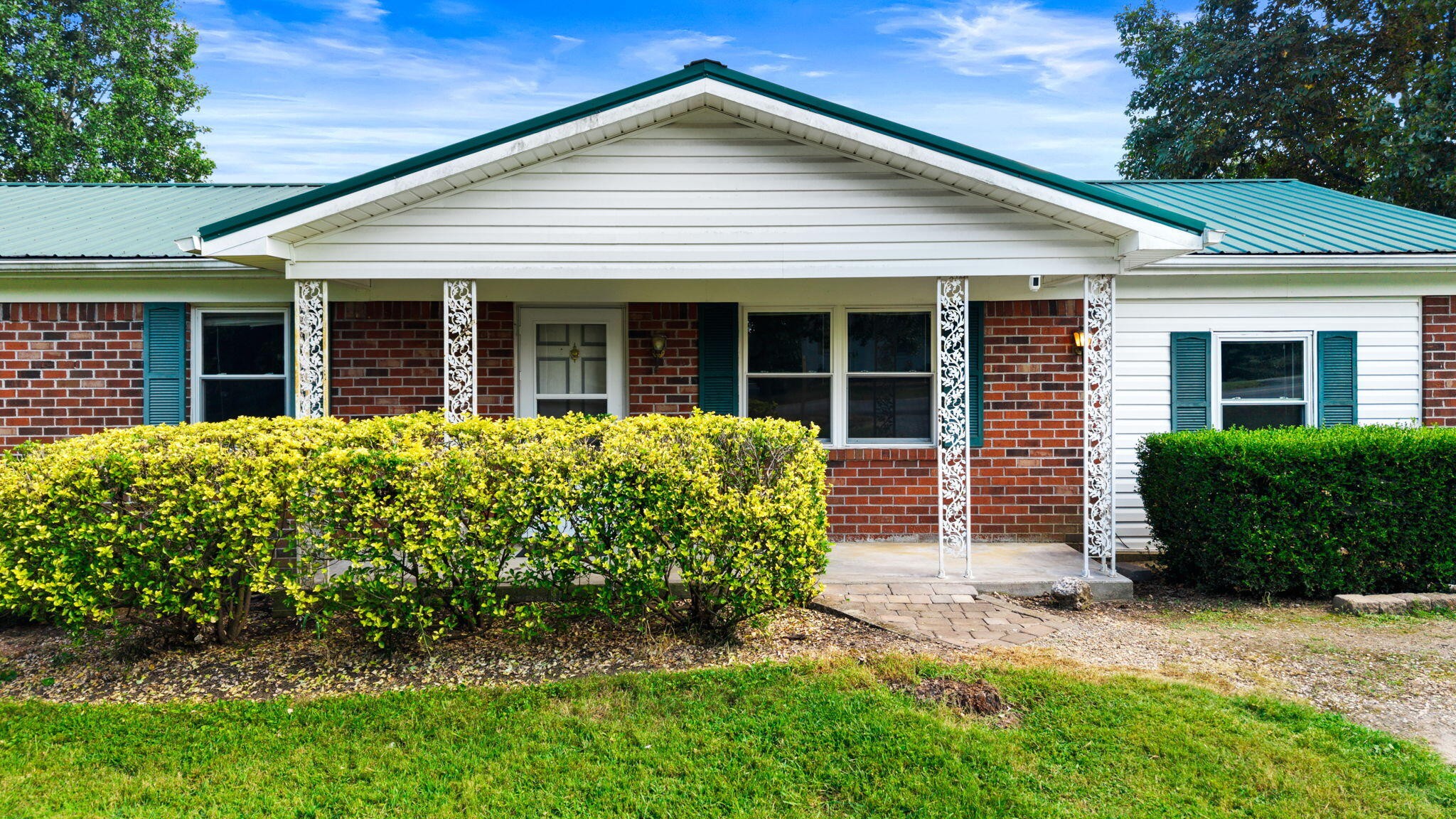 2044 Rolling Brook Drive, NE