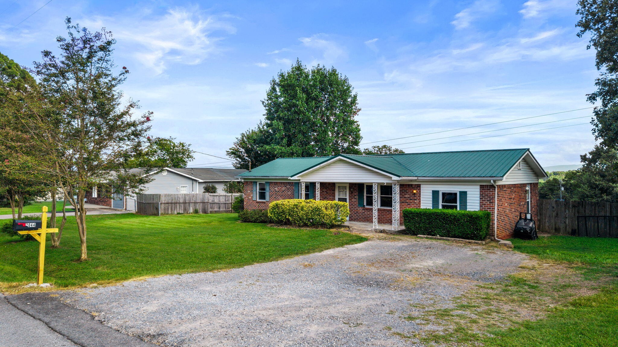 2044 Rolling Brook Drive, NE