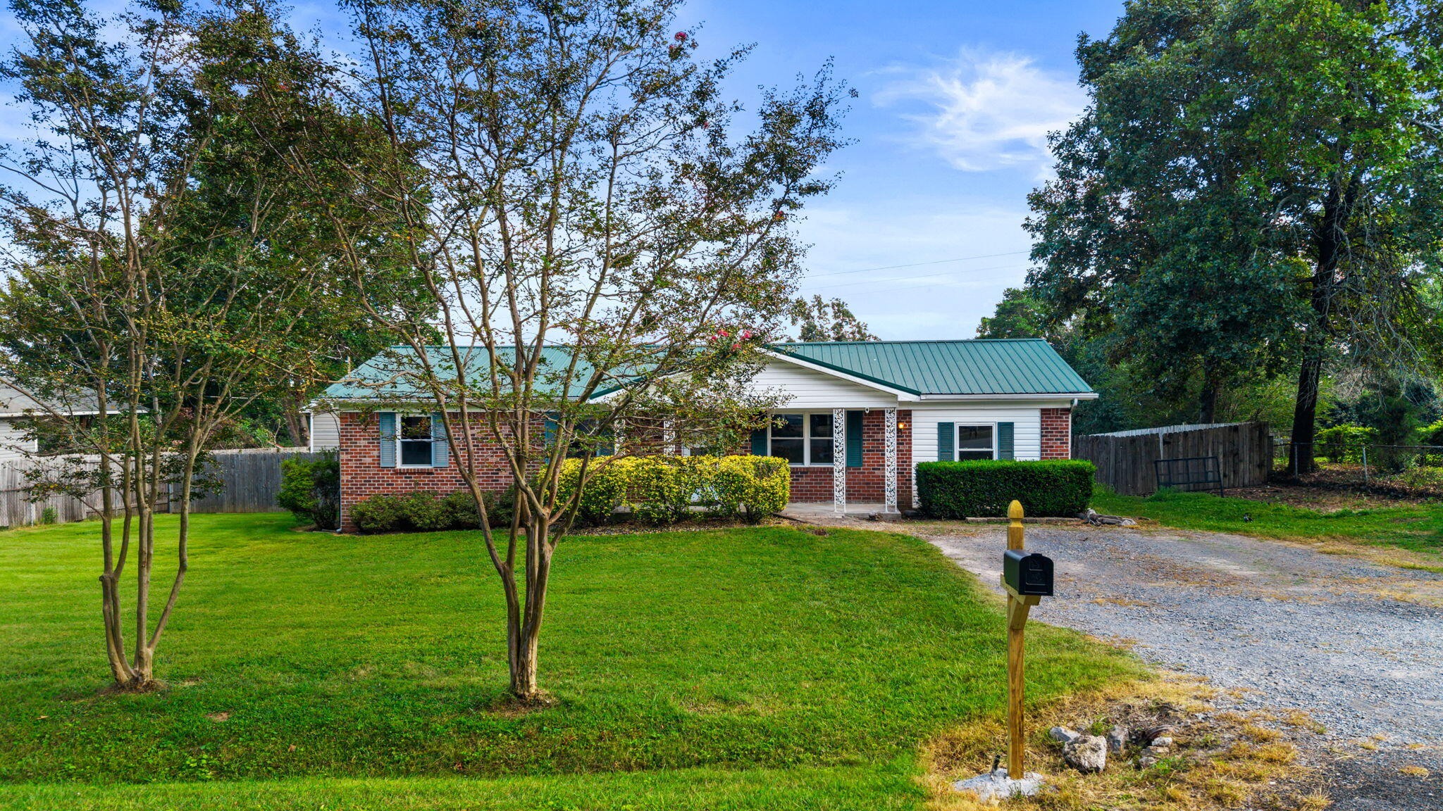 2044 Rolling Brook Drive, NE