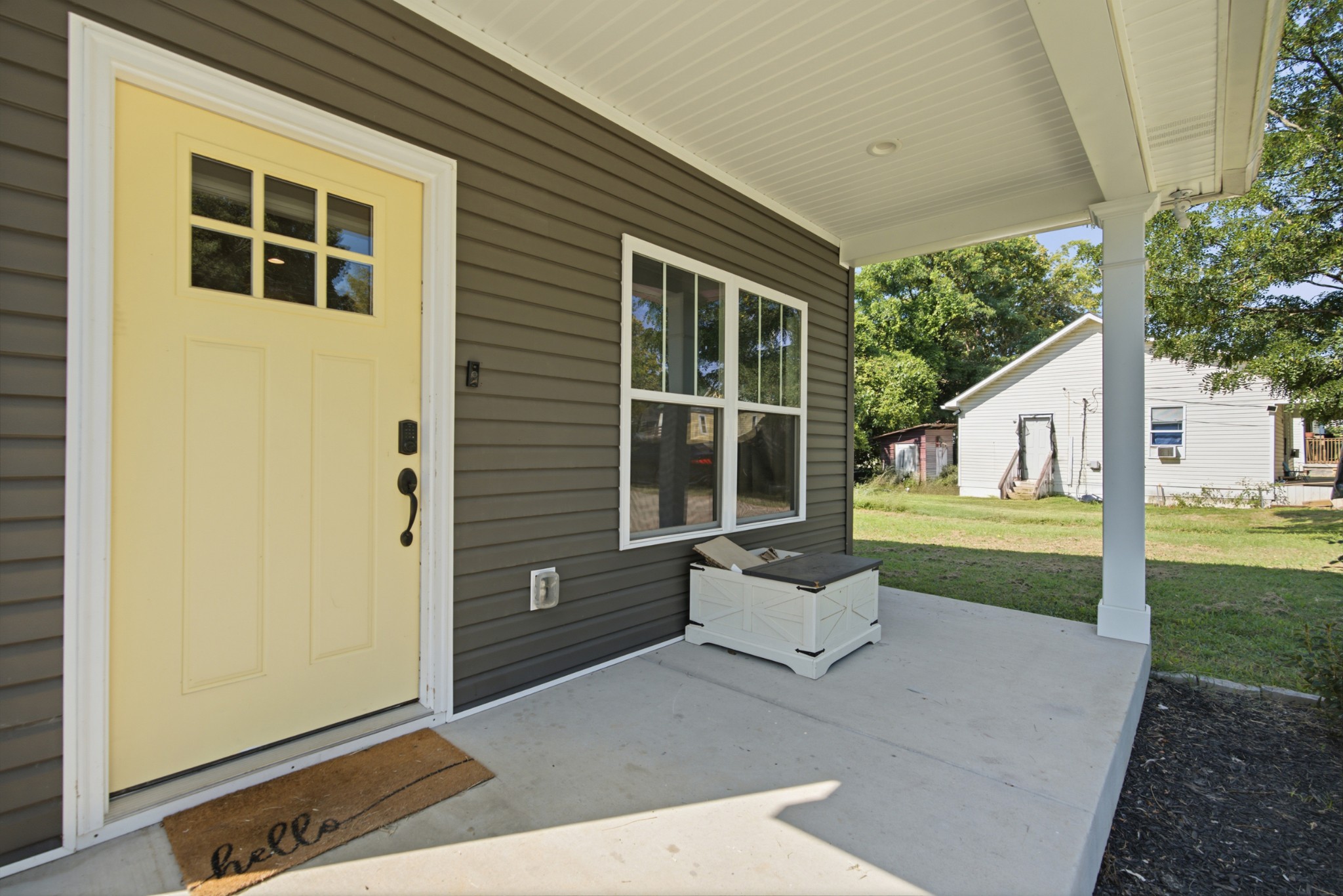 201 16th Ave, E