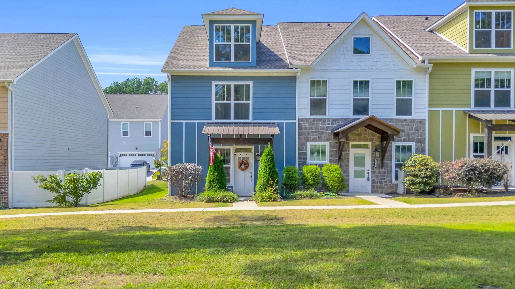 1808 Young Road, SE