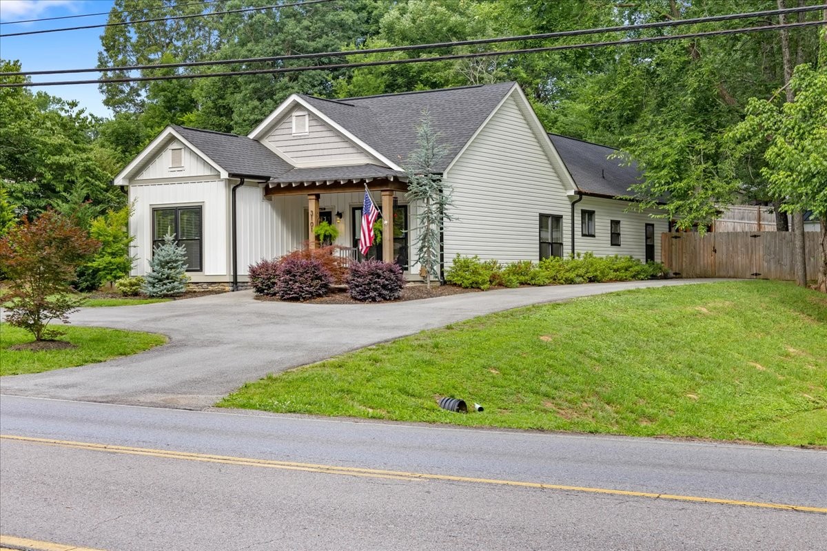 3101 Peerless Rd, NW